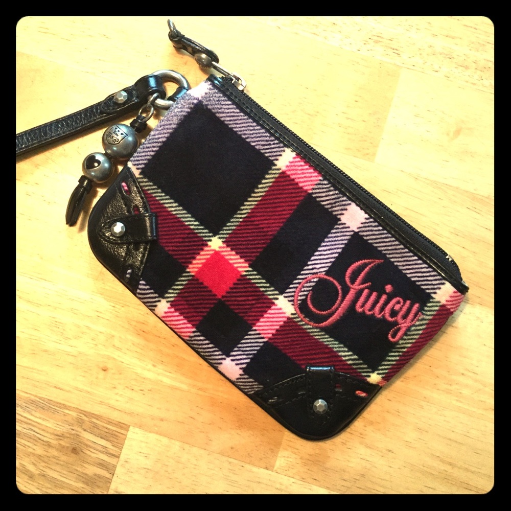 Juicy Couture wristlet